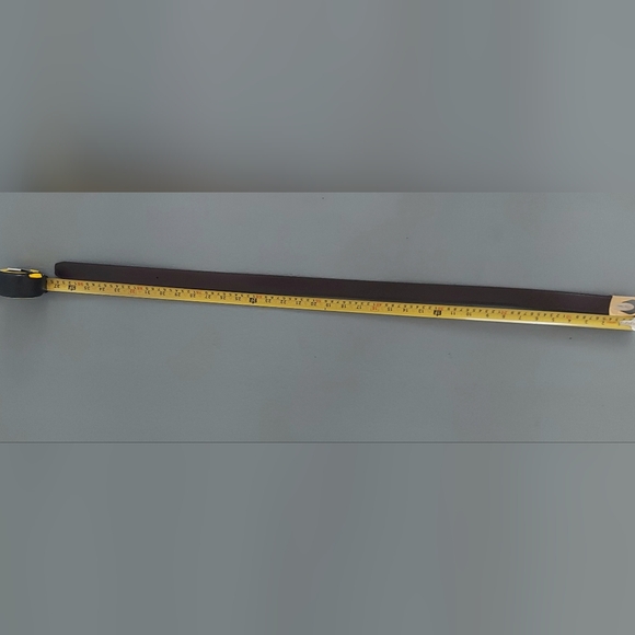 Pierre Cardin Reversible Black And Brown Leather Belt with Gold Buckle - Picture 5 of 5